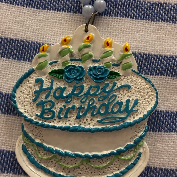 Necklace - Picture 2 of 2